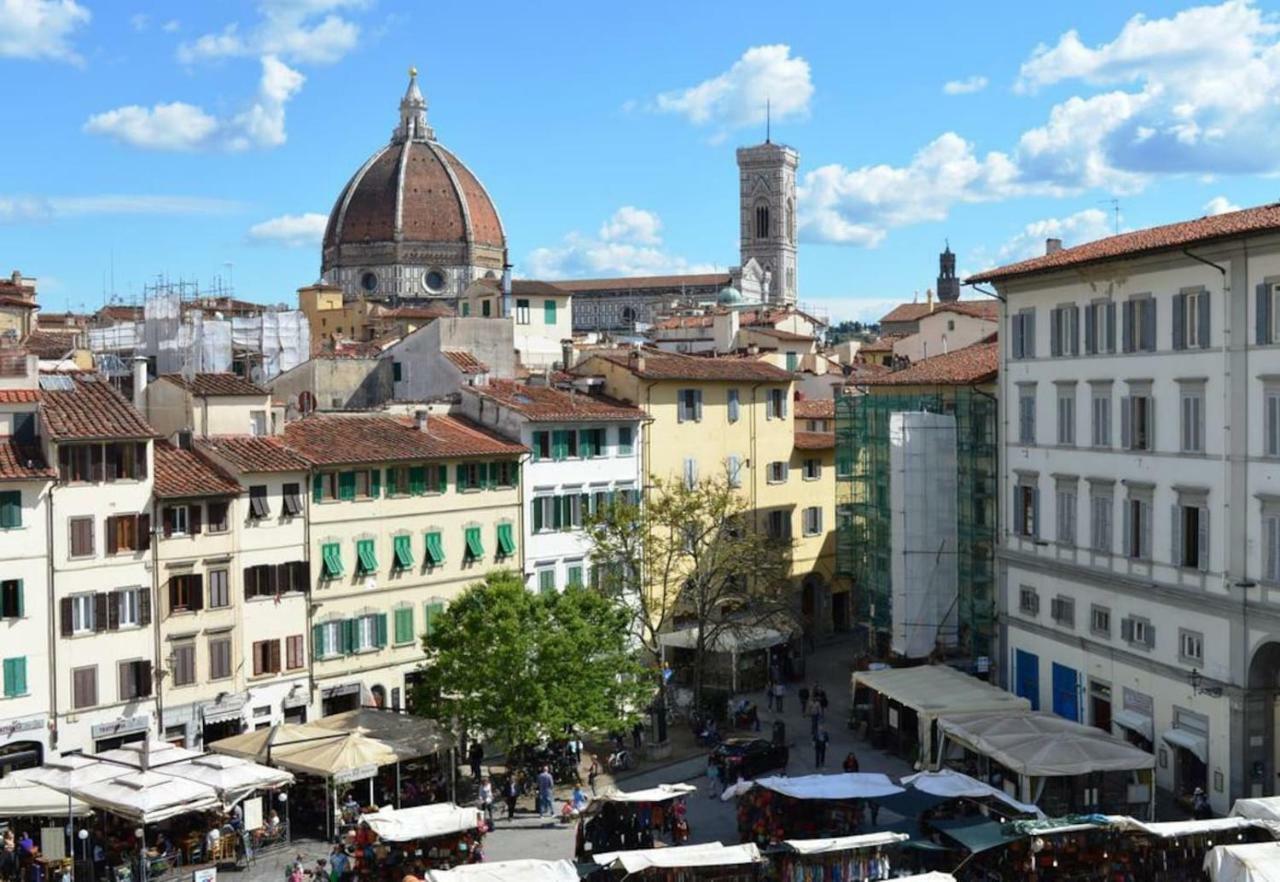 Panoramic Near Duomo And Station Apartment Florenz